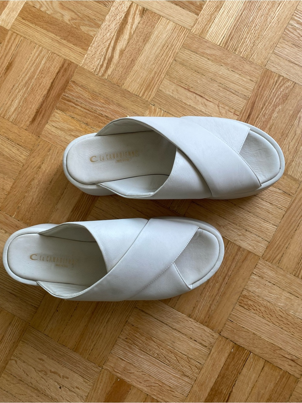La CANADIENNE White Leather Crisscross Slide Mules